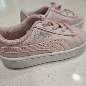Children's Pink Pumas